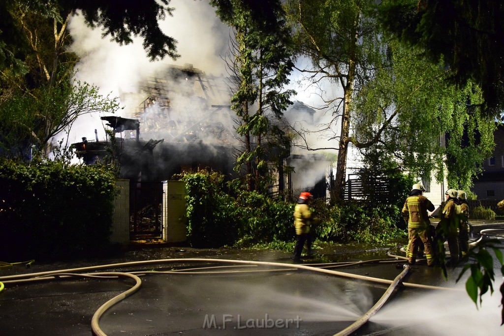 Grossfeuer Einfamilienhaus Siegburg Muehlengrabenstr P0045.JPG - Miklos Laubert